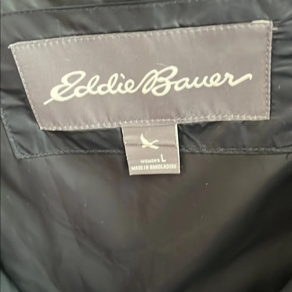 Eddie Bauer Black Puffer Jacket with Quilted Design_5